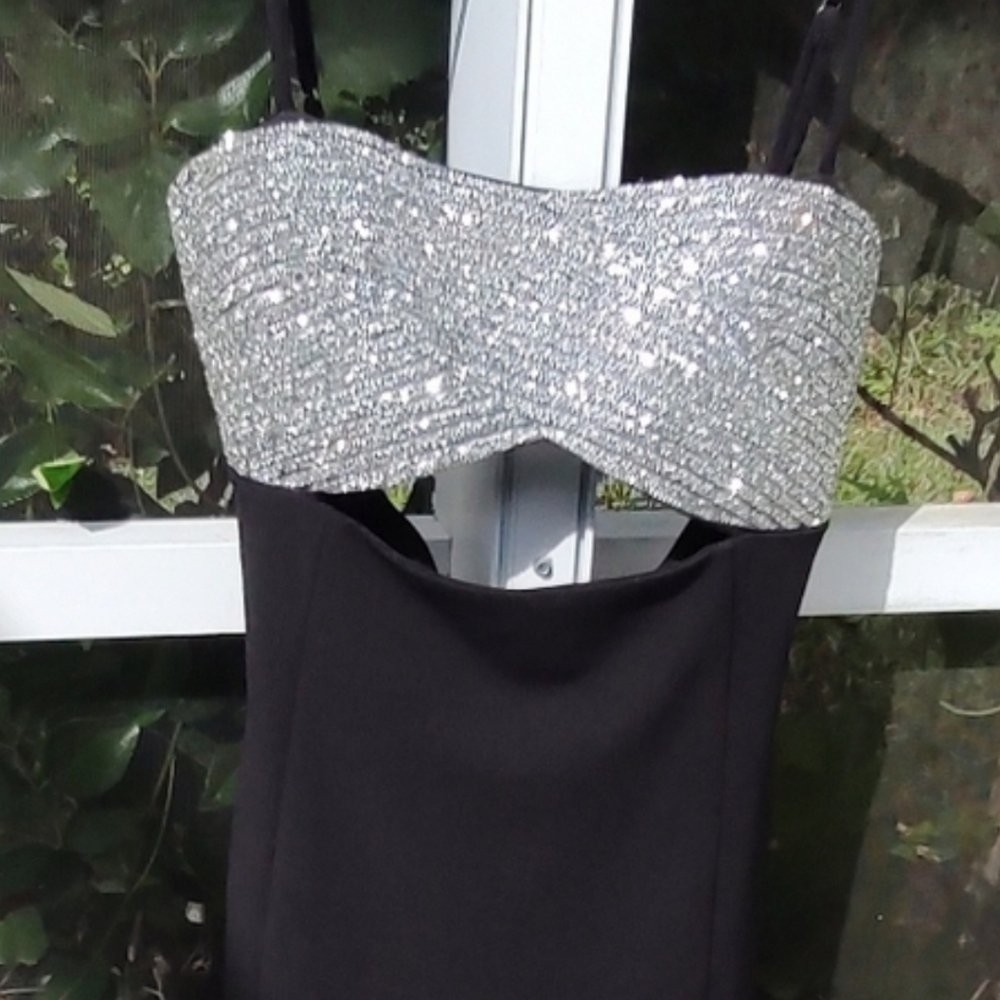 Fore Fitted Mini ,With Cut Out And Rhinestone Studded Embellished Top